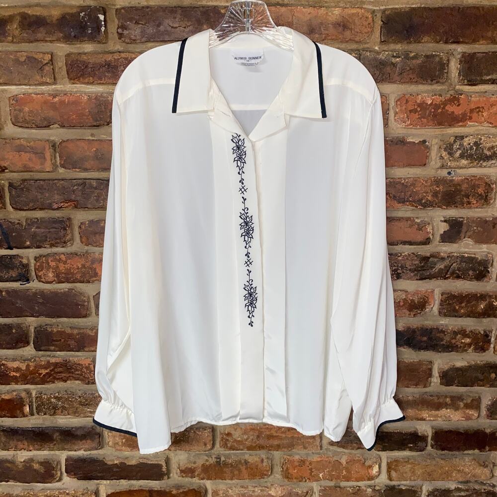 Alfred Dunner Vintage White Black Embroidered Button Down Satin Shirt Size 18
